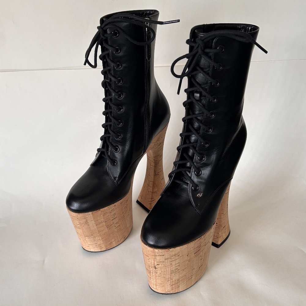 GUCCI Women's Black Leather Platform Ankle Zip Boots Size 7 NIB 747749 - Picture 2 of 14